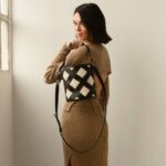 Жени вафлена черна Alohas the u venti waffle - черна кожена чанта NVPD1155
