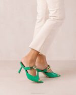 Жени лъскаво зелено Alohas daisy shiny - зелени кожени мулета NVPD535 - Image 4
