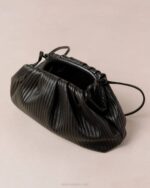 Жени плисиран черен Alohas d плисирана - черна кожена чанта NVPD1061 - Image 3