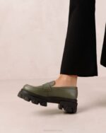 Жени прашна маслина Alohas trailblazer - зелени кожени мокасини NVPD26