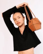 Жени тен Alohas v - кафявата кожена чанта NVPD1048