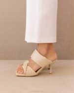 Жени царевица слонова кост Alohas twist strap царевица - бели веган кожени мулета NVPD427 - Image 6